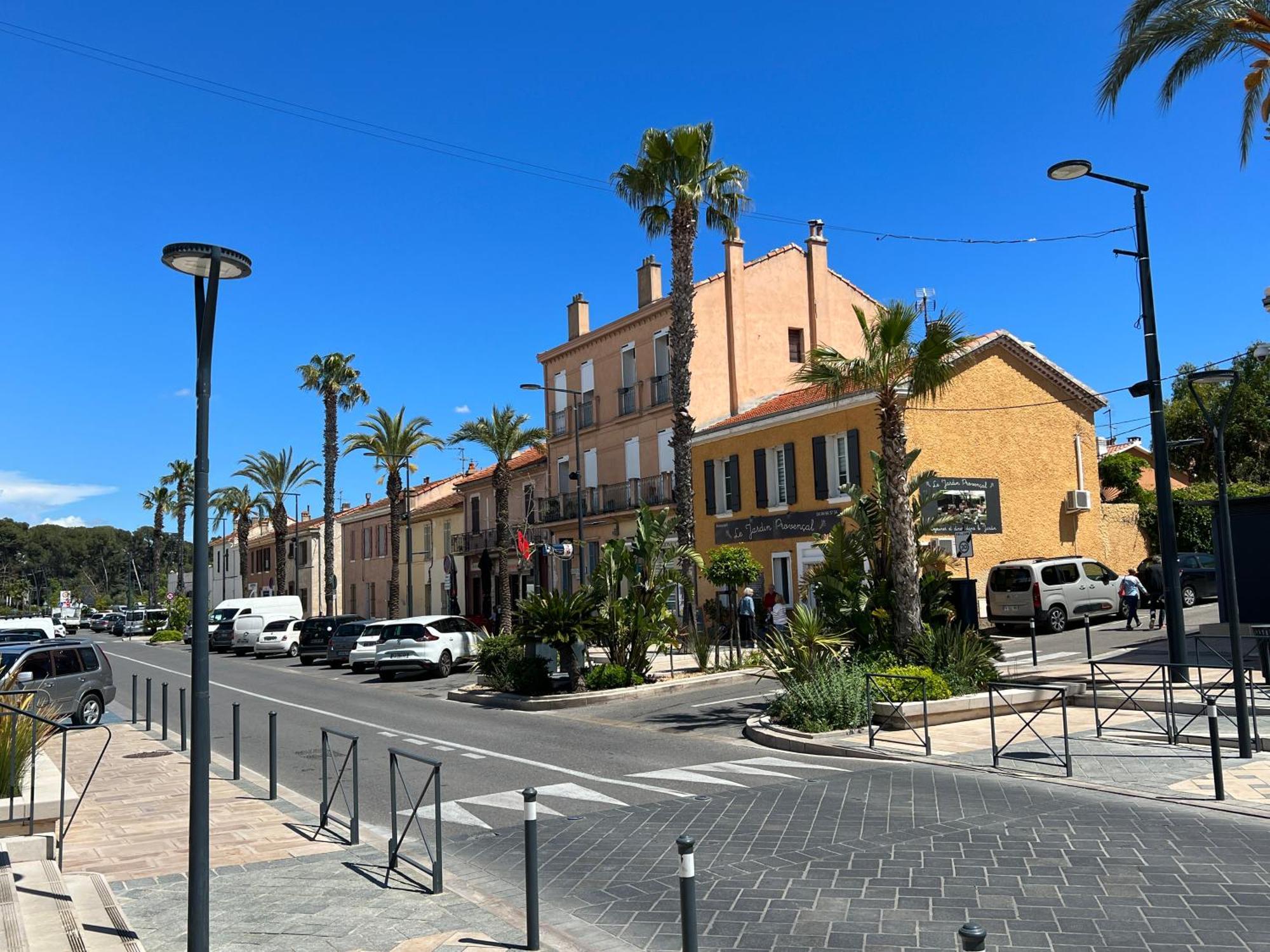 Joli Studio Tres Clair A Proximite Mer Pour 3 Personnes La Londe-les-Maures Bagian luar foto